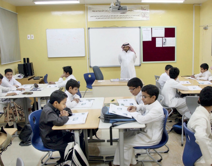 قلة الوظائف .. تجبر «التعليم» على إيقاف تكليفات التشكيلات المدرسية