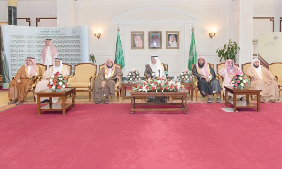 أمير تبوك: خادم الحرمين الراعي الأول للعمل الخيري داخل المملكة وخارجها