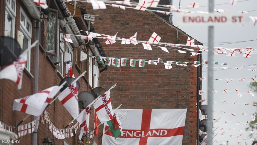 استفتاء بريطانيا.. إزالة أعلام إنجليزية من لجنة تصويت