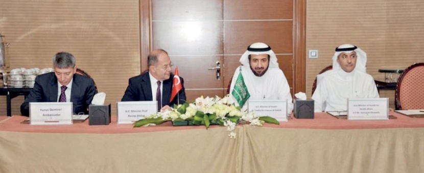 وزير الصحة يبحث مع نظيره التركي تعزيز التعاون بين البلدين