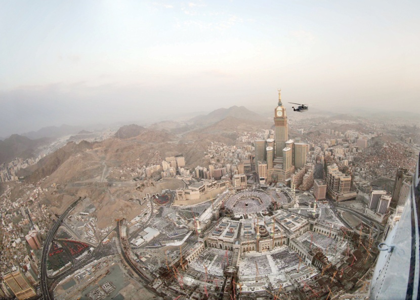 إمام الحرم المكي: ألحوا على الله بالدعاء لبلادكم ومن يدافعون عن ثغورها