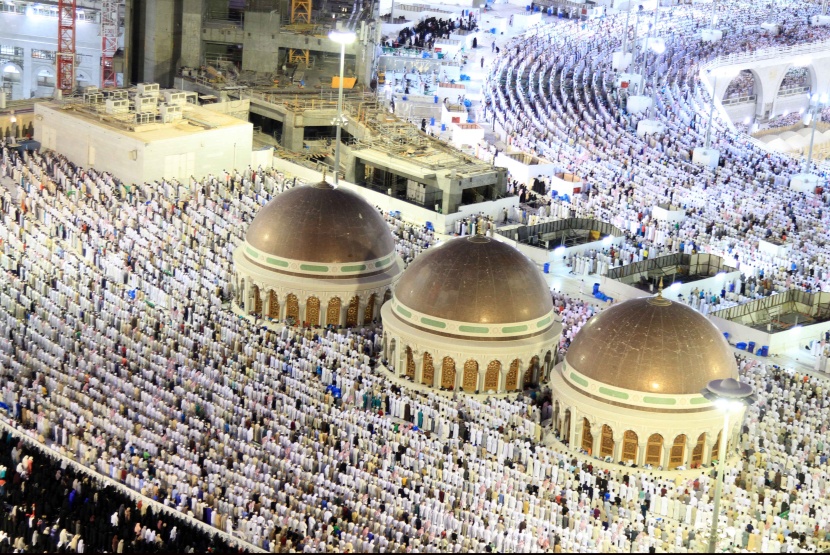 أكثر من مليوني مصل يشهدون ختم القران الكريم بالمسجد الحرام