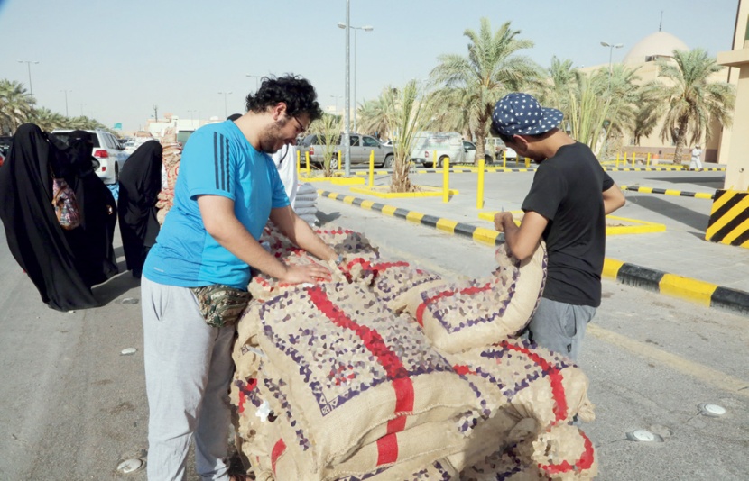«غش الأرز» يدفع جمعيات خيرية لطلب استقبال «زكاة الفطر» نقدا