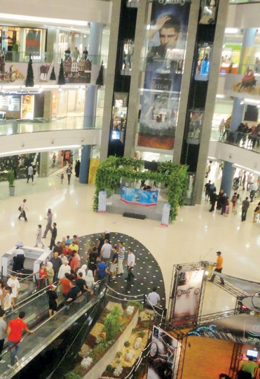 مكة المكرمة: 33 % من المتسوقين في المراكز التجارية معتمرون