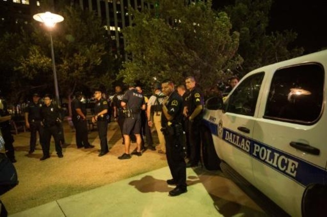 البيت الأبيض: لا علاقة لقاتل ضباط الشرطة في دالاس بأي منظمة إرهابية