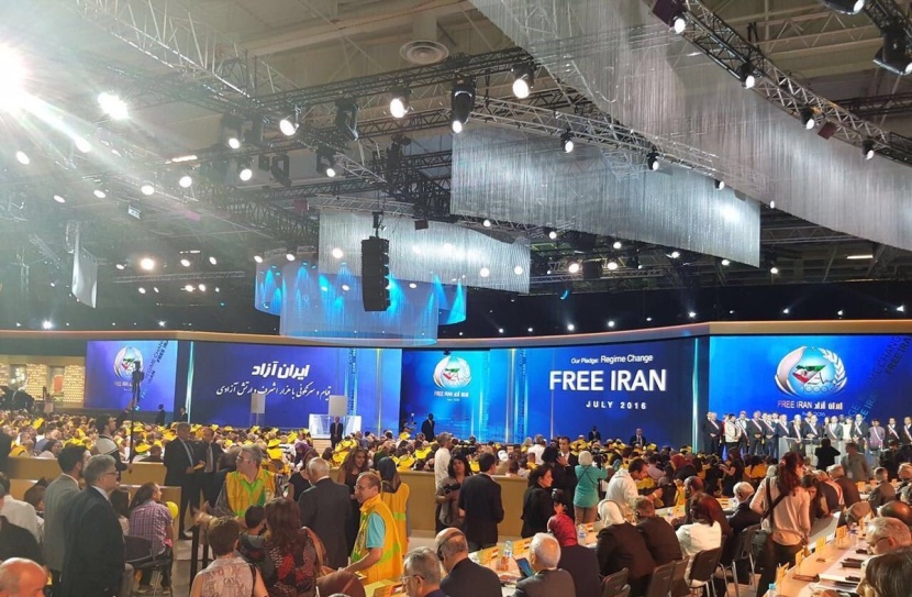 المعارضة الإيرانية في مؤتمر باريس: لا حل إلا بإسقاط نظام "الملالي"