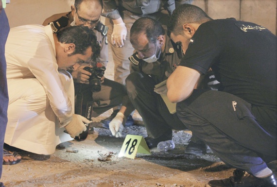 مختصون: تضافر جهود المجتمع تفشل مخططات الإرهاب وتحاصر عناصره