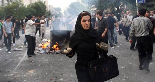 الصحف الإيرانية.. إحباط من نتائج الاتفاق النووي و 5.5 مليون مدمن ومريض نفسي