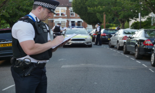 طعن ثلاثة أشخاص بينهم شرطي وسط لندن