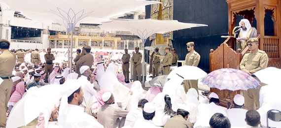 خطيب الحرم المكي: الإيمان يجعل العباد أداة مثمرة منتجة