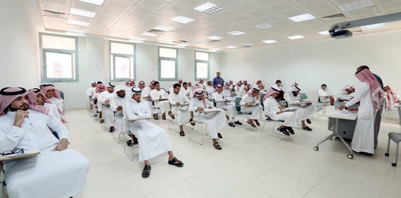 اختبارات «القدرات والتحصيلي» وترتيب الرغبات يحرمان الطلاب من بعض التخصصات الجامعية