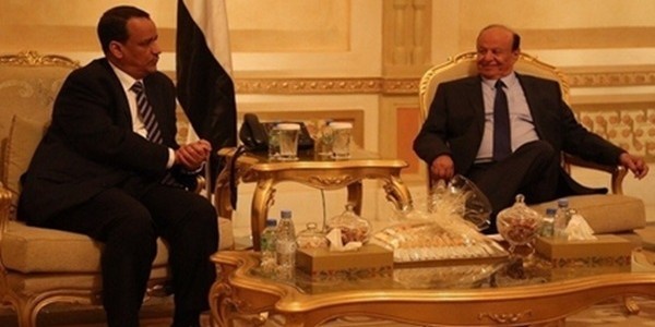 الرئيس اليمني يبحث مع المبعوث الأممي آفاق السلام في بلاده