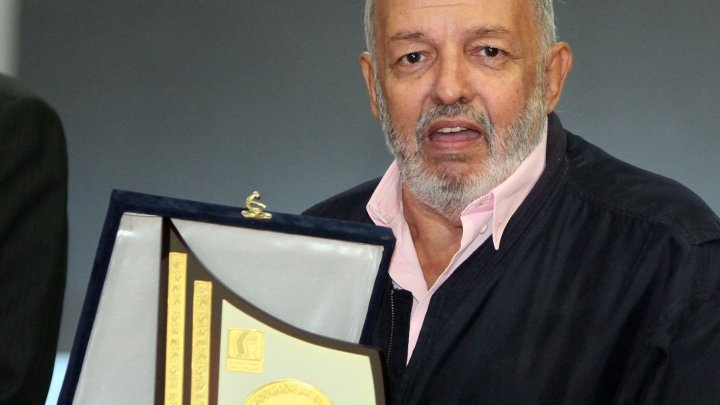 وفاة المخرج المصري محمد خان عن 73 عاما