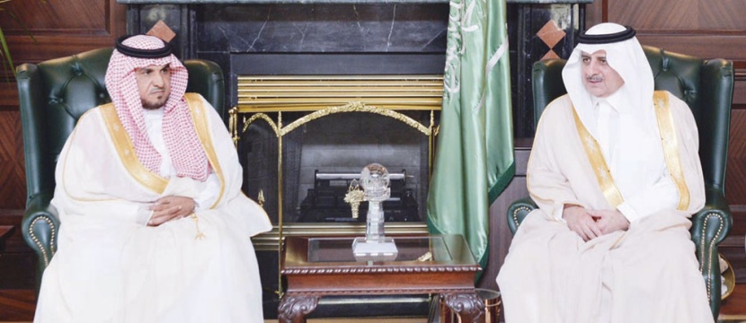 أمير تبوك: الدولة سخرت كل الإمكانات للبلديات لخدمة المواطن