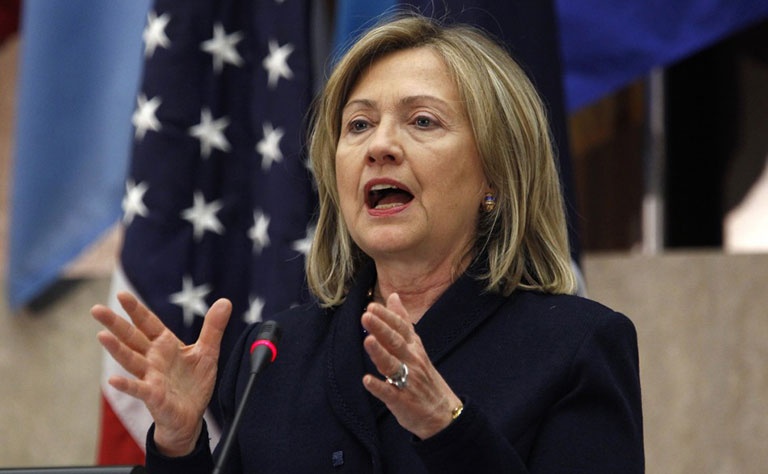 هيلاري كلينتون تقبل ترشيح الحزب الديموقراطي لخوض انتخابات الرئاسة