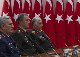 المجلس العسكري الأعلى في تركيا يحيل قرابة 50 جنرالا للتقاعد