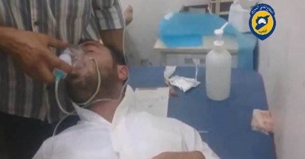 ردا على إسقاط الطائرة الروسية.. الأسد يضرب إدلب بالكيماوي