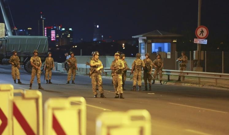 السفير الأمريكي في تركيا ينفي أي ضلوع لبلاده في محاولة الانقلاب