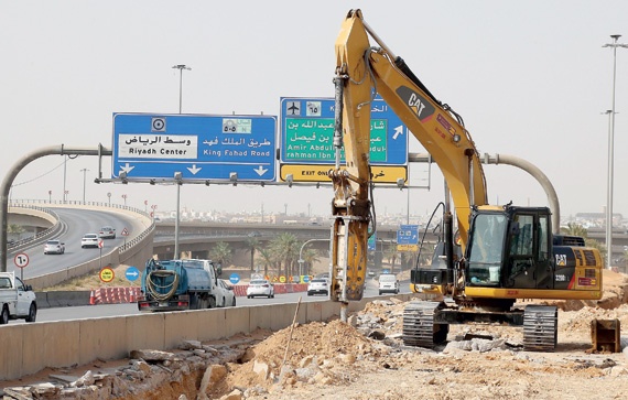 الرياض: إغلاق طريق الملك فهد لاستكمال مشروع تصريف مياه الأمطار