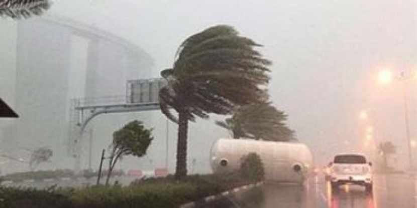 العاصفة المدارية خافيير تتجه صوب المكسيك