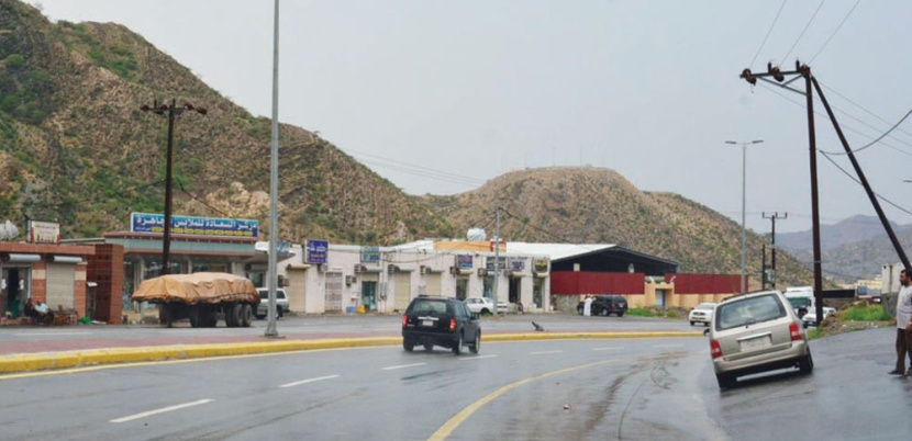 ارتفاع فرص هطول الأمطار على أغلب مناطق المملكة .. واستمرار السحب الركامية