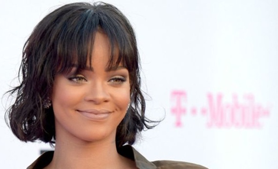 جائزة "مايكل جاكسون" الموسيقية للمغنية ريانا