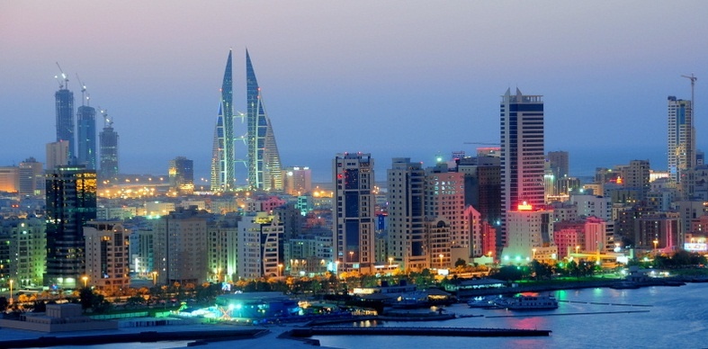 البحرين : تأجيل محاكمة 3 متهمين بينهم رجل دين إلى 15 سبتمبر