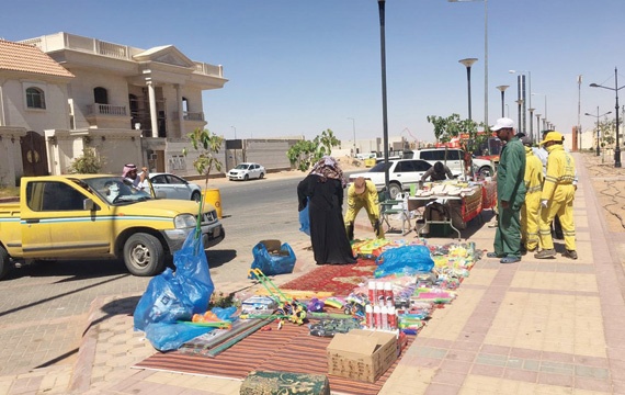 جدة: القبض على 103 بائعين جائلين مجهولي الهوية خلال 6 أشهر