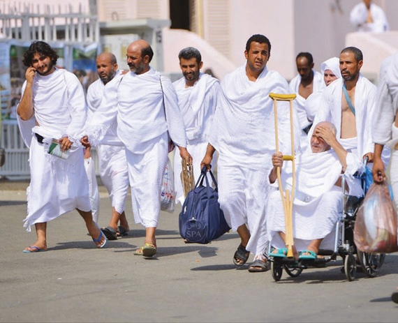 «الحج» تحذر شركات العمرة من إبرام أي اتفاقات قبل اعتماد الخطة التشغيلية