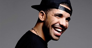 دريك يفوز بأول جوائز شبكة (إم.تي.في) للأغاني المصورة