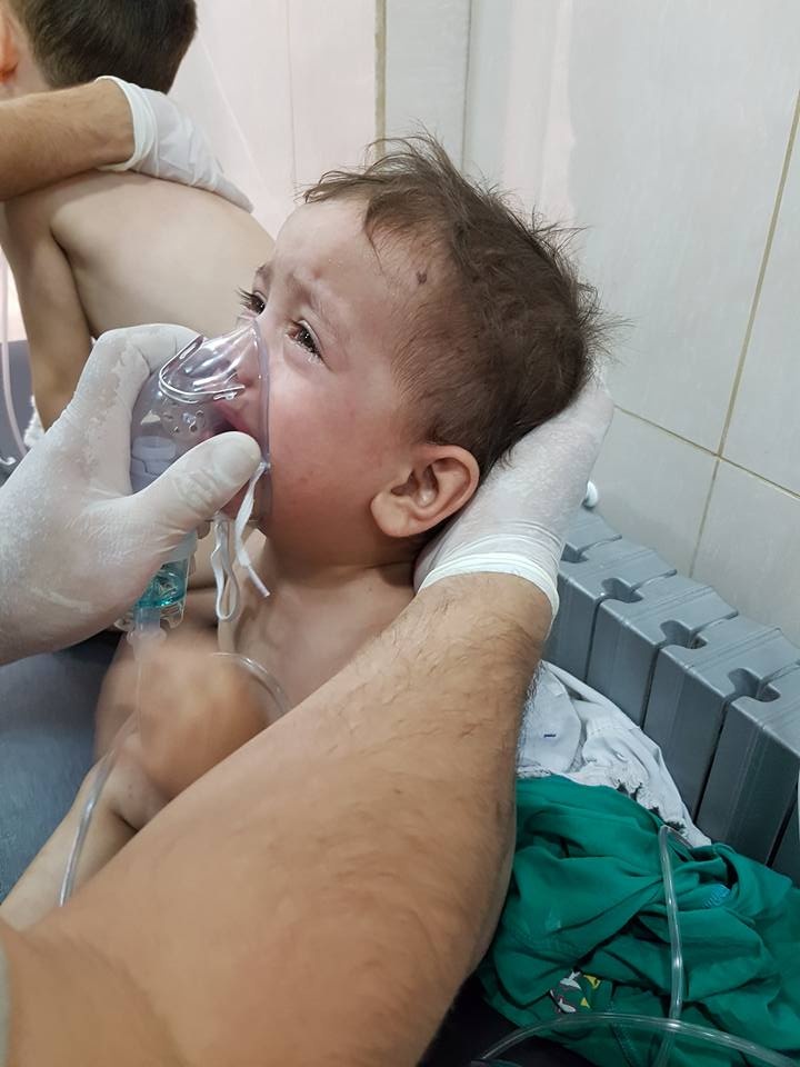نظام الأسد يقذف أحياء حلب بغاز الكلور السام