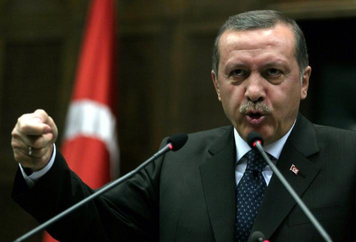 أردوغان يقول إن لدى تركيا دليلا على أن رؤساء البلديات المعزولين دعموا المسلحين الأكراد