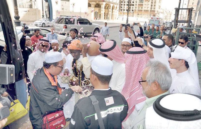 المدينة المنورة: 950 مرشدا يرافقون حافلات الحجيج