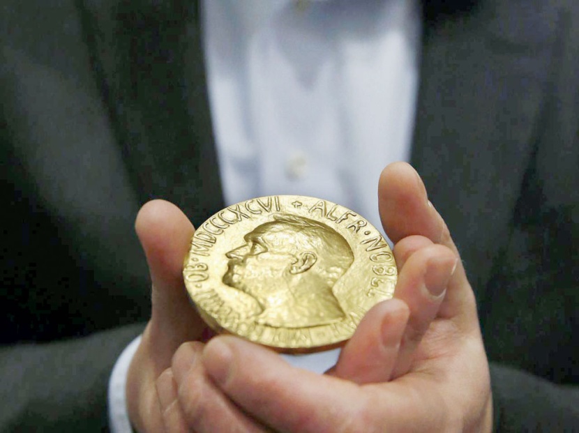 جائزة نوبل .. أرقام حافلة بالتتويج والرفض و«الحماقات»