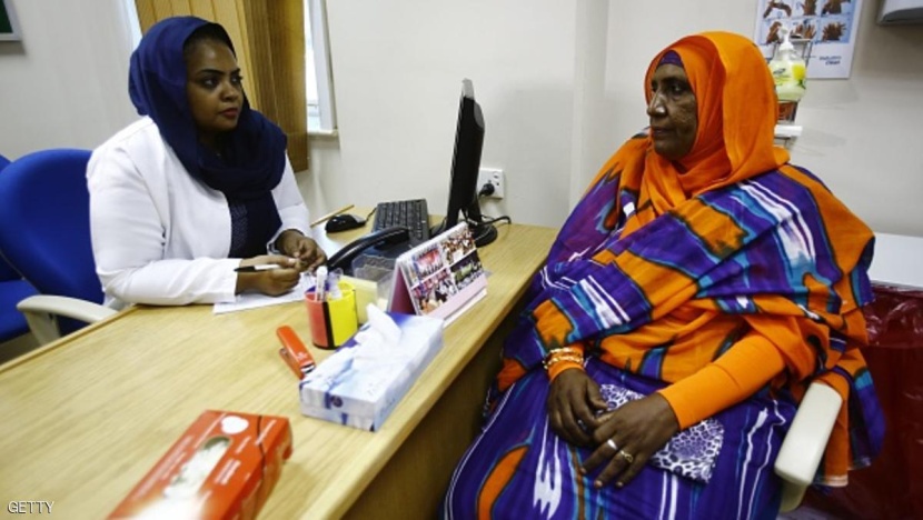 مسؤولة سودانية تنصح بالرقص لتفادي السرطان