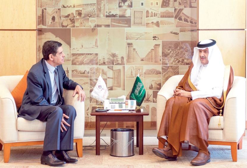سلطان بن سلمان يبحث مع سفير البوسنة سبل التعاون بين البلدين