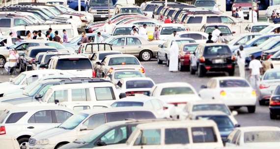 وسط عزوف من المشترين .. 30 % انخفاضا في أسعار السيارات المستعملة
