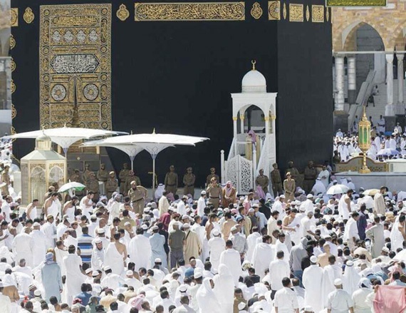 خطيب الحرم المكي: الوحدة المنشودة بين المسلمين 
لا تتحقق بالشعارات والأمنيات