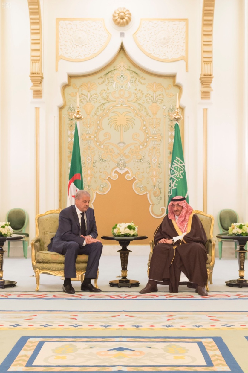 ولي العهد يولم للوزير الأول الجزائري