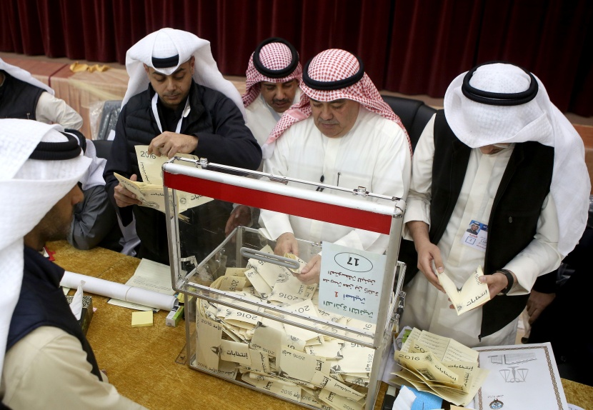 المراكز الانتخابية في الكويت تغلق أبوابها