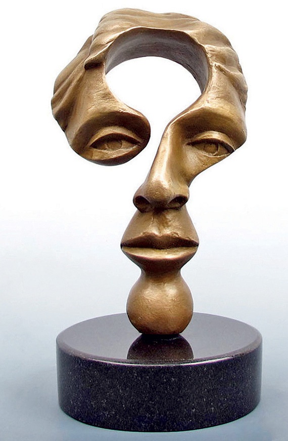 «الفلسفة» .. أداة لتعلم التاريخ وكتابة المستقبل