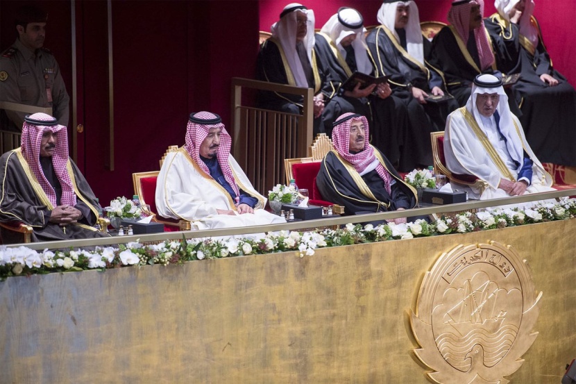 خادم الحرمين الشريفين يُشرف الحفل الذي أقيم بمركز الشيخ جابر الأحمد الثقافي في الكويت