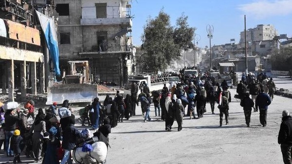مسؤول تركي: إجلاء ما يقرب من 8000 مدني من حلب