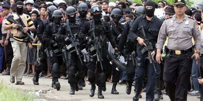 شرطة إندونيسيا تقتل 3 مشتبه بهم بعد العثور على قنبلة جنوب جاكرتا