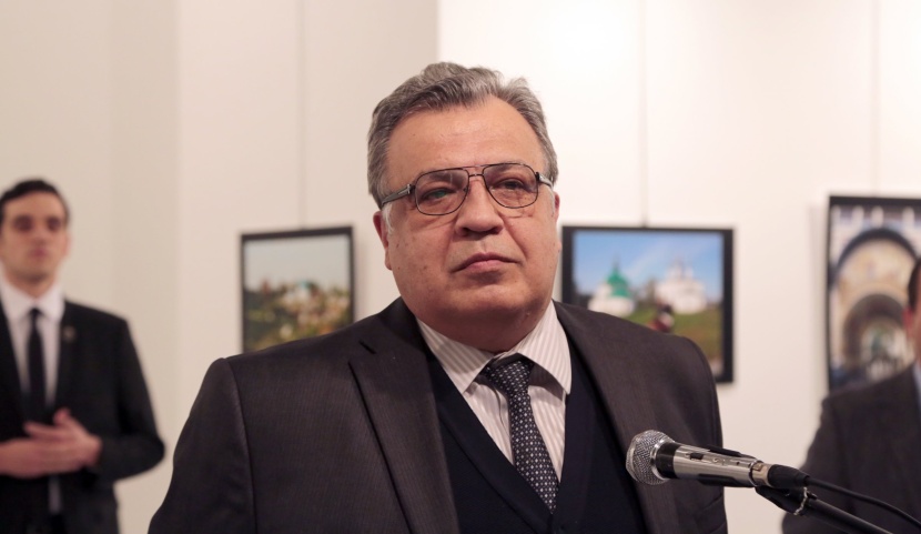 الكرملين: من المبكر تحديد من يقف وراء اغتيال السفير الروسي