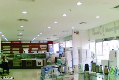 بعض السعوديين يطلبون البضائع المقلدة.. ومواصفاتنا متنوعة