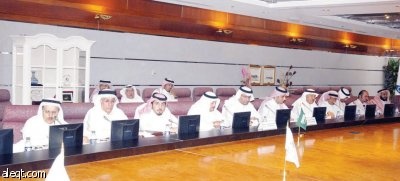 دعوة رجال أعمال إيرانيين لإنشاء قواعد تصنيع في السعودية