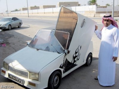 شاب يصمم سيارة ذات دفع رباعي.. ويحلم بإنشاء مصنع لإنتاجها