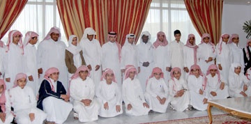 ثانوية مجمع الملك عبد الله التعليمي تزور مزرعة المراعي