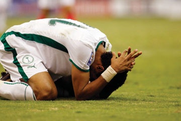 يا لاعبي الأخضر طوروا مهاراتكم .. أنتم من سيعوضنا الخسارة !